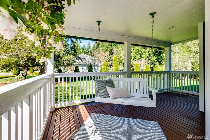 Property Photo:  832 NE Mount Mystery Lp  WA 98370 