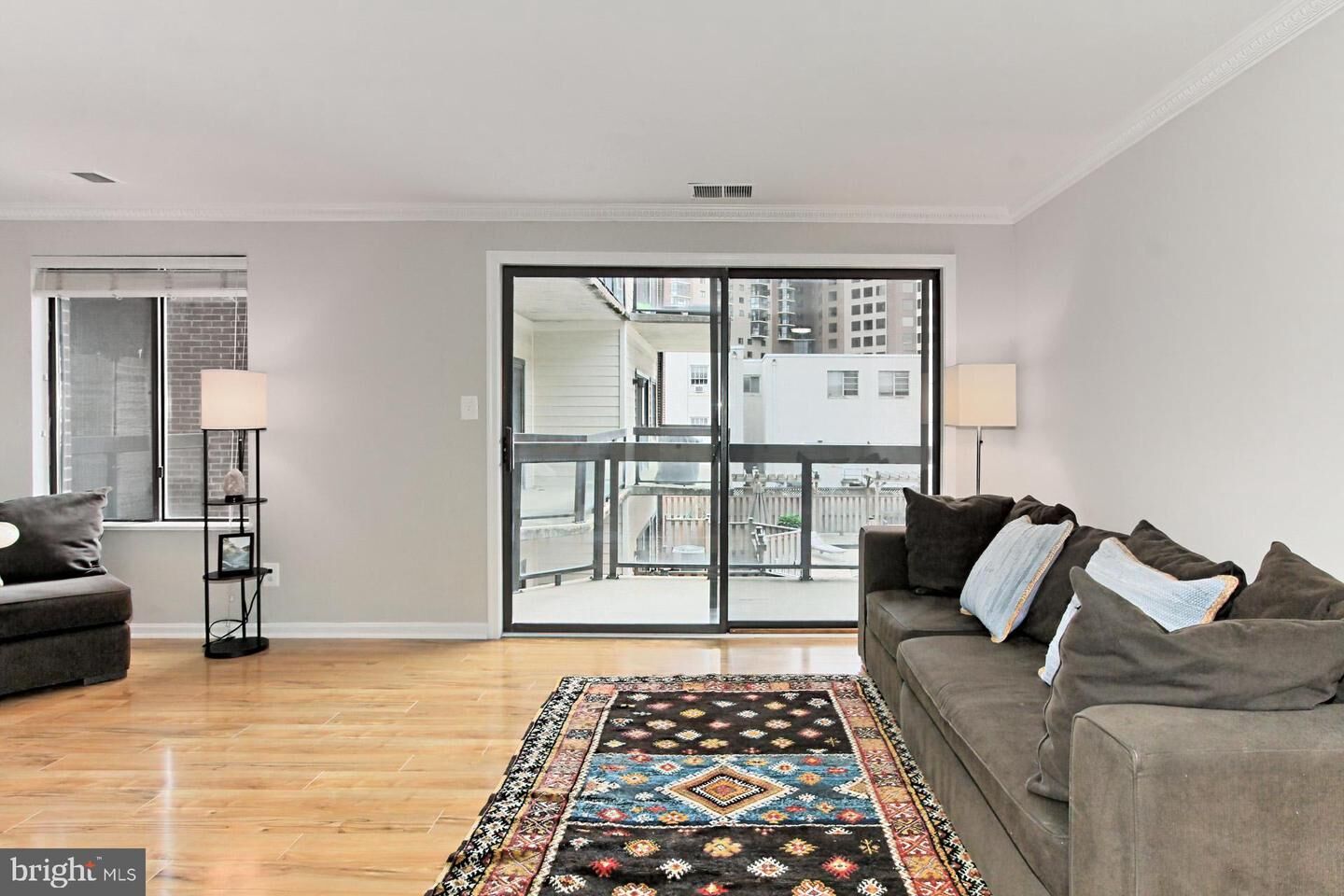 Property Photo:  1020 N Stafford Street 209  VA 22201 