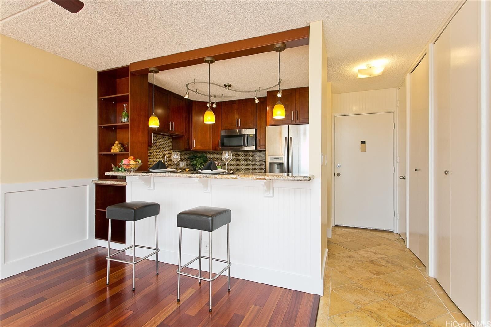 Property Photo:  400 Hobron Lane 3009  HI 96815 