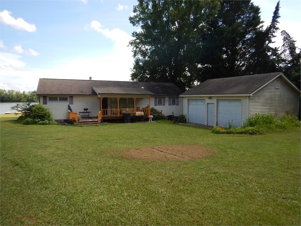 Property Photo: 1300 Twin Rivers Road GA 30642
