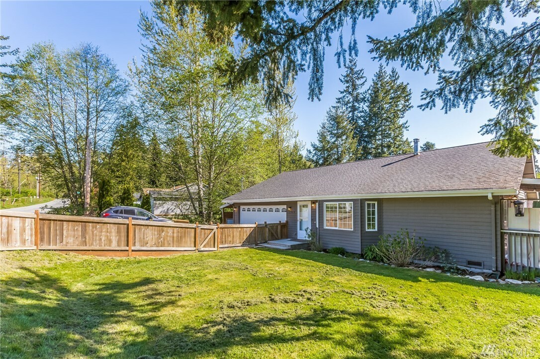 Property Photo:  25619 25th Ave NW  WA 98292 