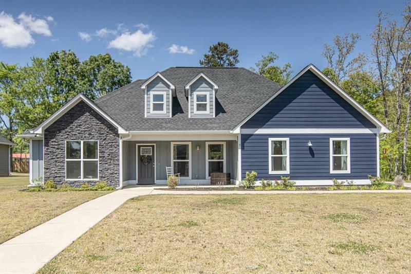 Property Photo: 9 Whistling Oaks Drive NE GA 30165