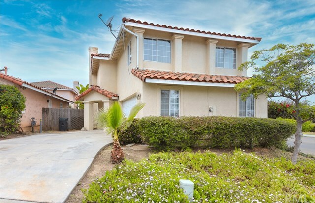 Property Photo:  2143 Vista Elegante  CA 93455 