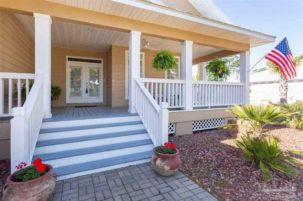 Property Photo: 615 Clubhouse Ter FL 32507