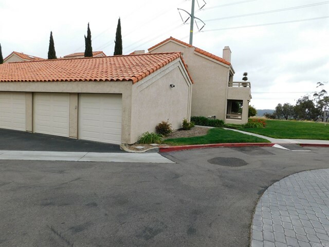 Property Photo:  1926 Swallow Lane  CA 92009 