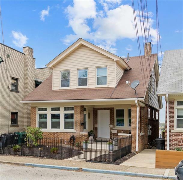 Property Photo:  2806 Broadway Ave  PA 15216 