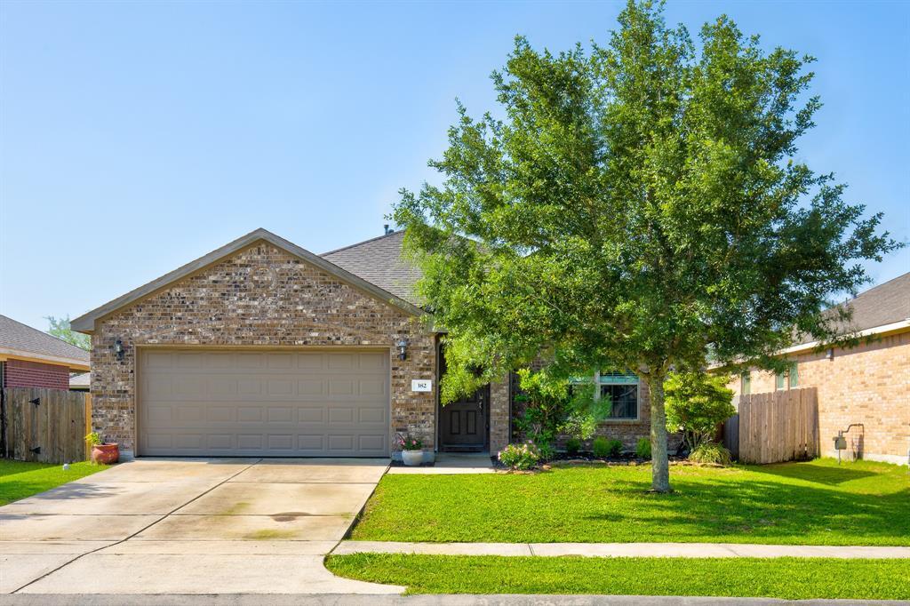 Property Photo:  382 De Coster Boulevard  TX 77511 