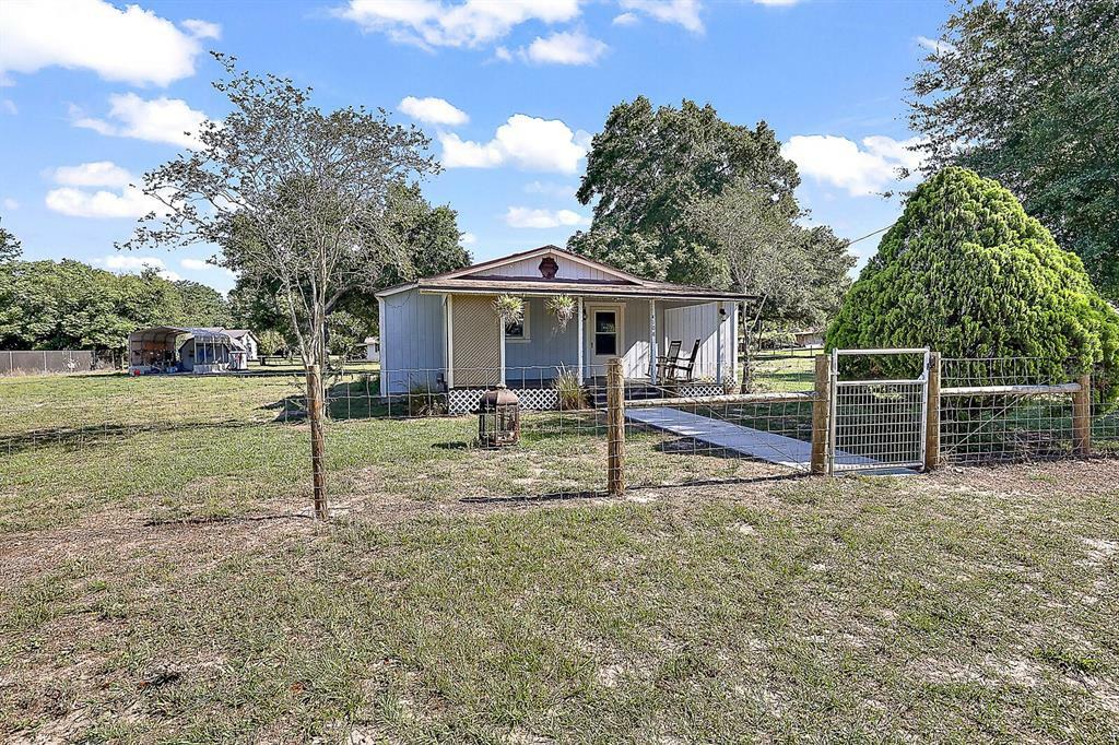 Property Photo: 4108 County Road 130 FL 34785
