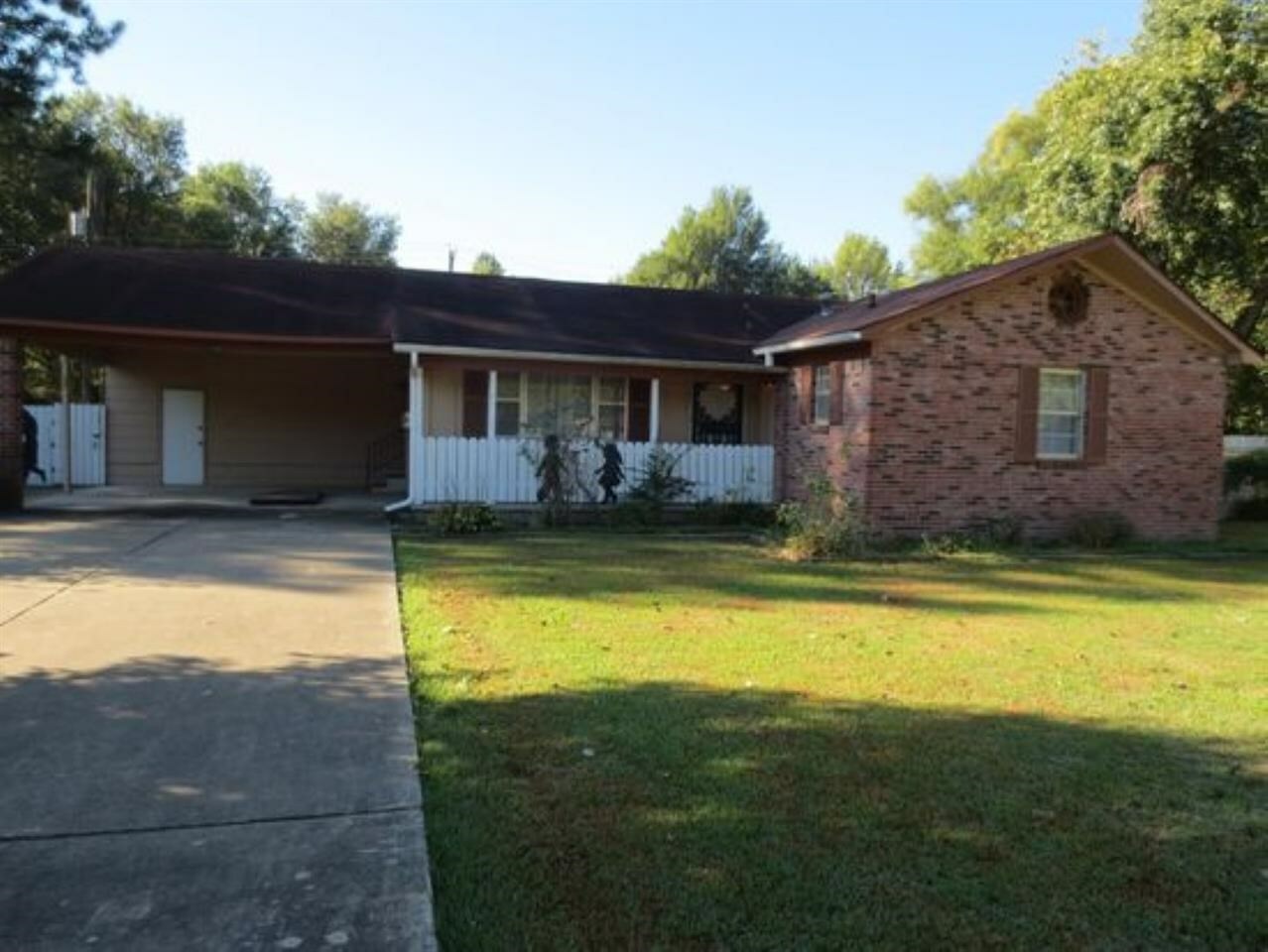Property Photo: 1109 Dixie Cv AR 72319
