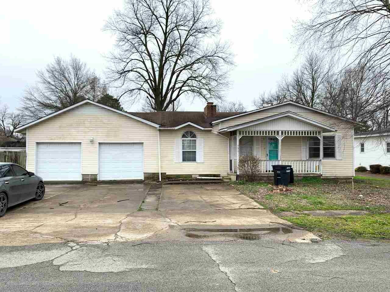 Property Photo: 531/527 Maple AR 72472