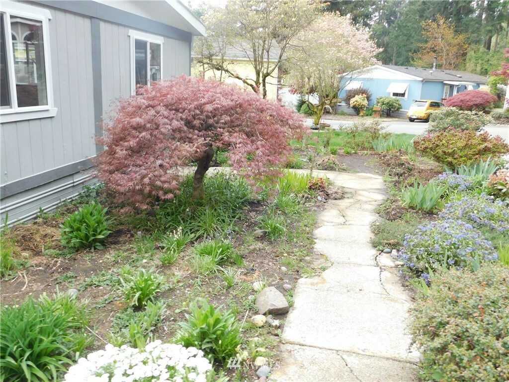 Property Photo: 12608 115th Avenue Ct E 152 WA 98374