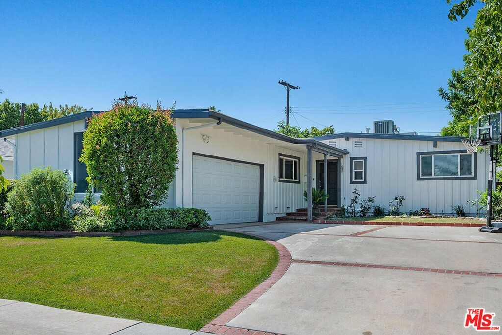 Property Photo:  17218 Bullock Street  CA 91316 