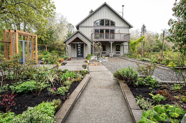 18427 Beall Rd SW  Vashon WA 98070 photo