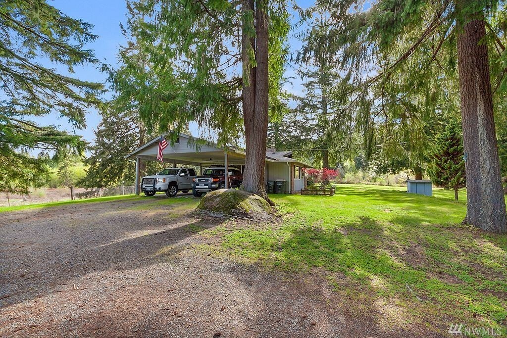 Property Photo:  13541 93rd Ave SE  WA 98597 