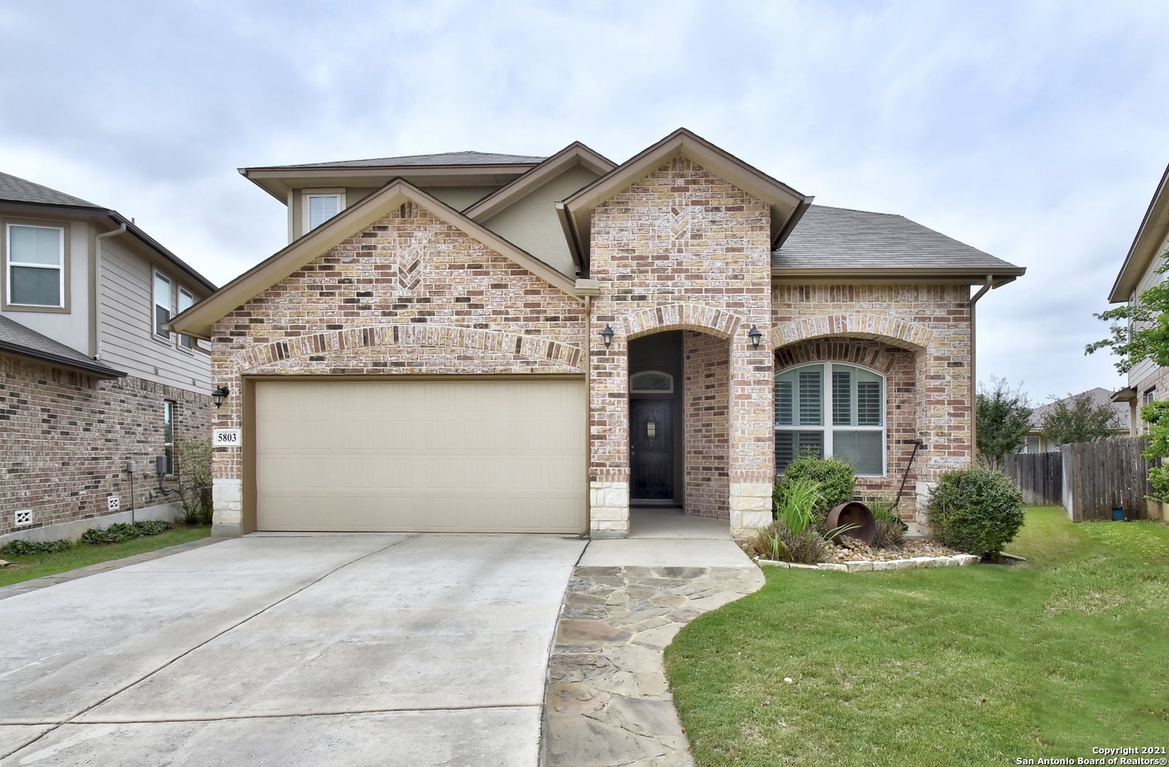 Property Photo:  5803 Akin Elm  TX 78261 