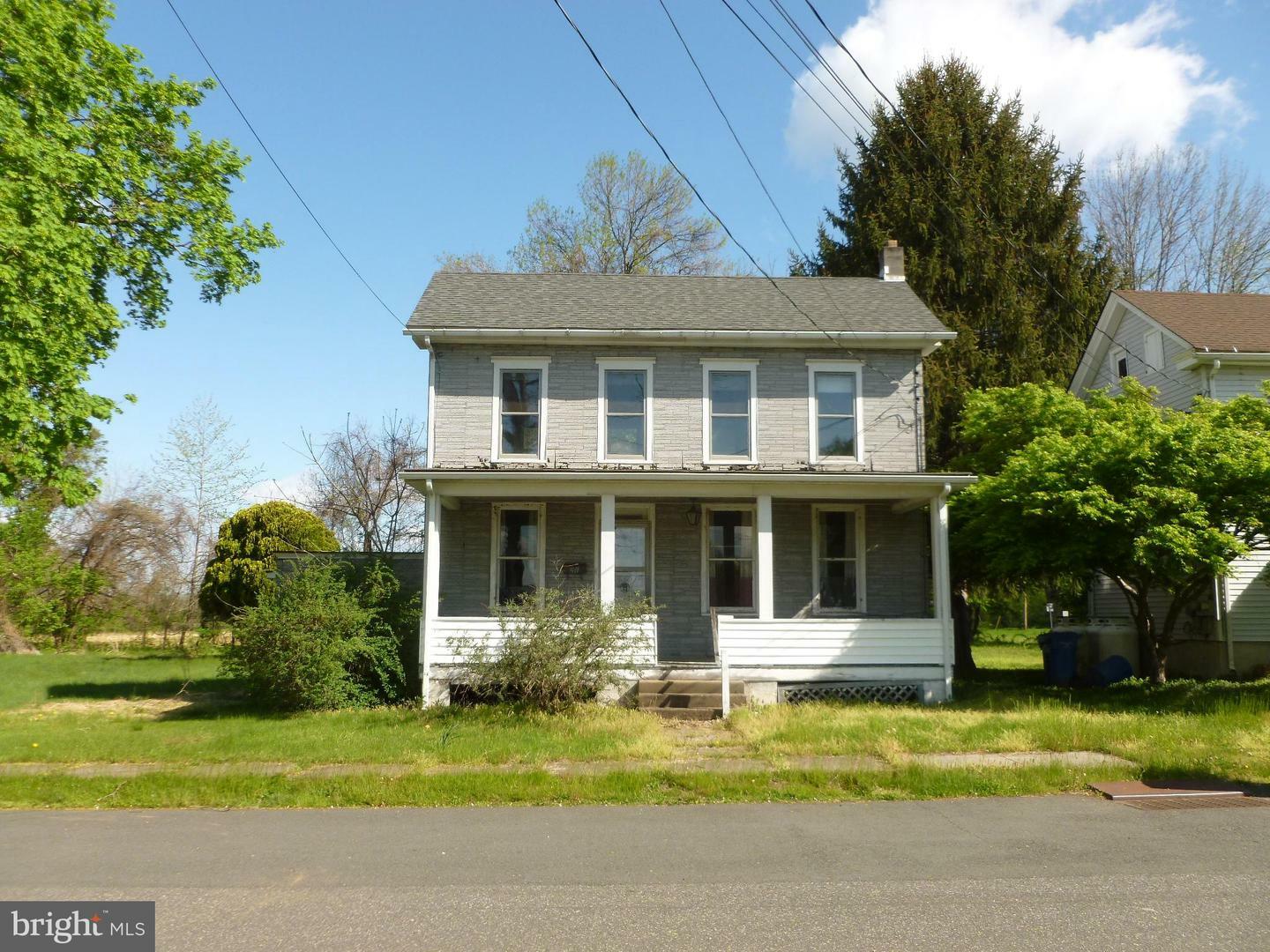 Property Photo:  21 12th Street  NJ 08825 