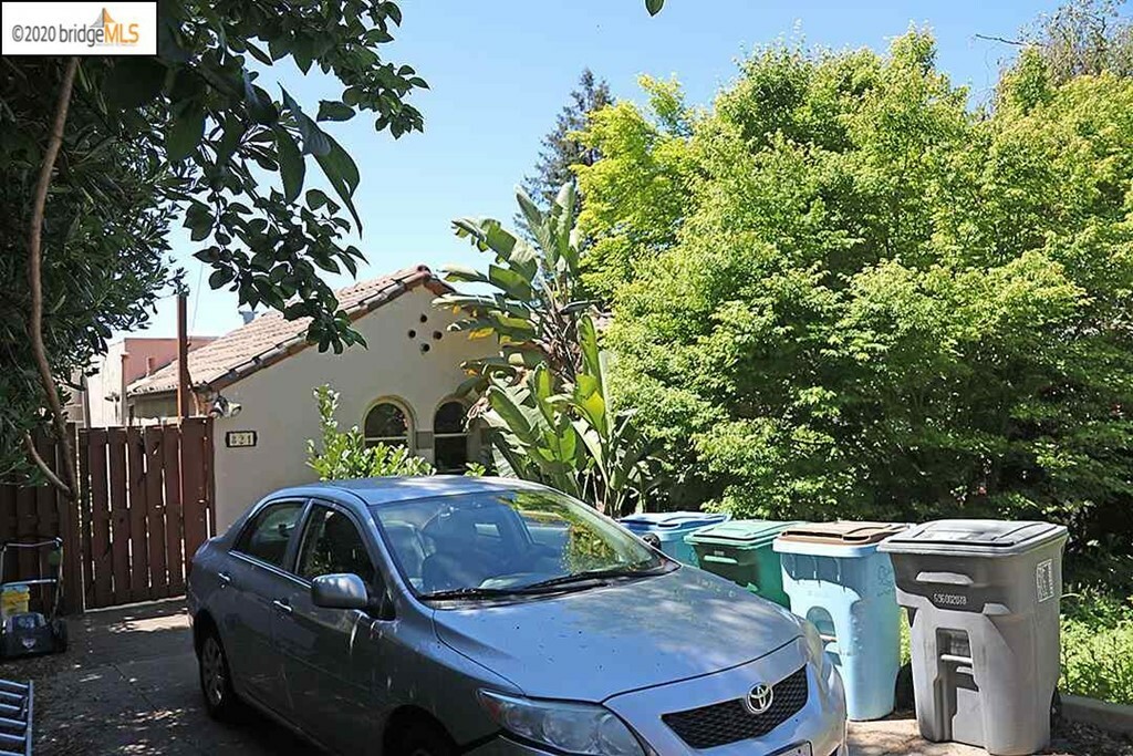 Property Photo:  821 Indian Rock Ave.  CA 94707-2007 