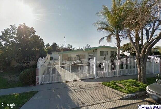 Property Photo:  8759 Cantaloupe Avenue  CA 91402 