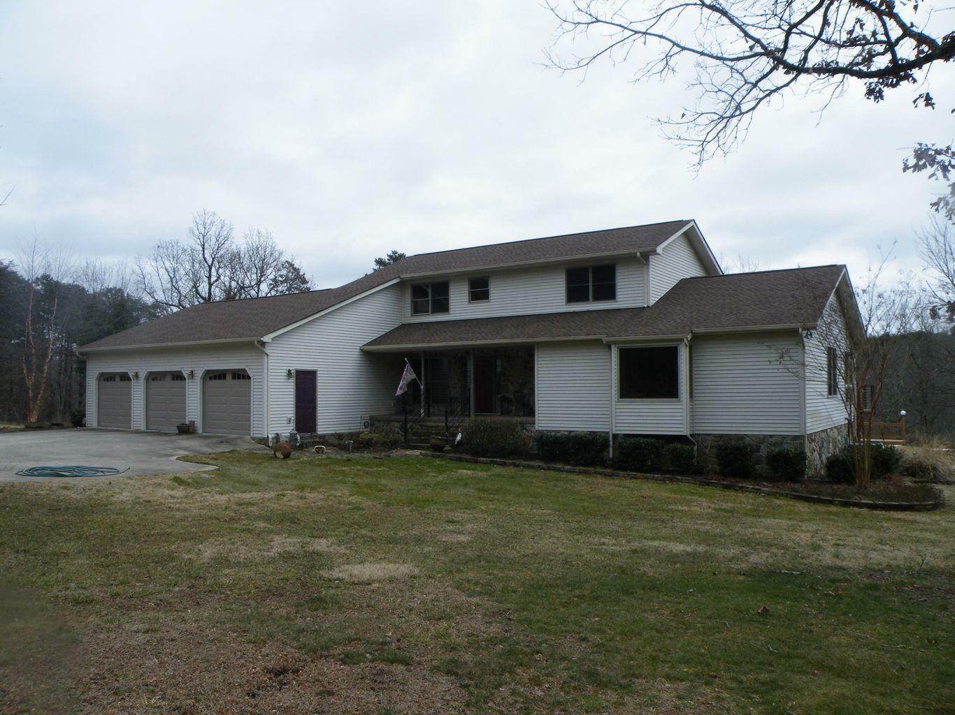 Property Photo:  918 Hall Road  TN 37377 