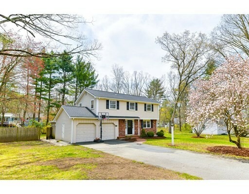Property Photo: 40 Flint Locke Ln MA 02052