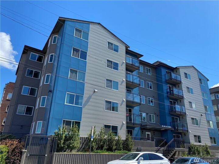 1616 Summit Ave N402  Seattle WA 98122 photo