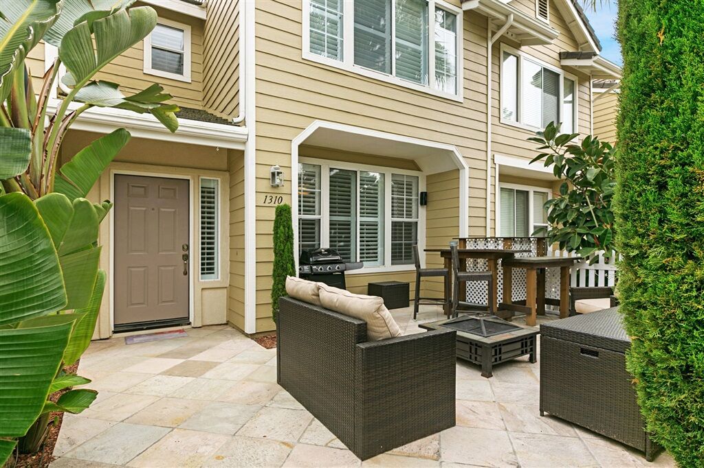 Property Photo:  1310 Statice Ct  CA 92011 