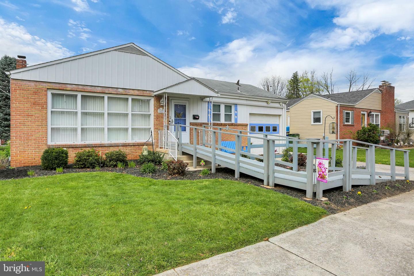 Property Photo: 1023 Swarthmore Road PA 17070