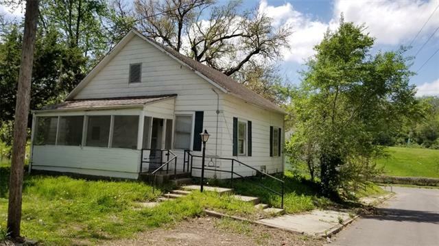 Property Photo:  216 W Augusta Street  MO 64501 