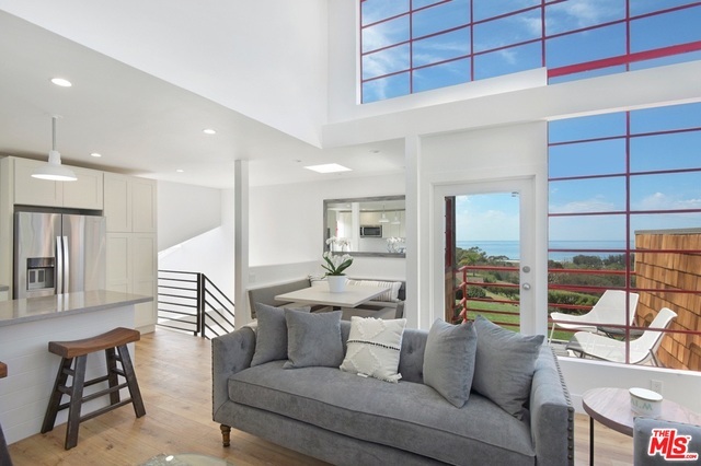 Property Photo: 29235 Heathercliff Rd 6 CA 90265