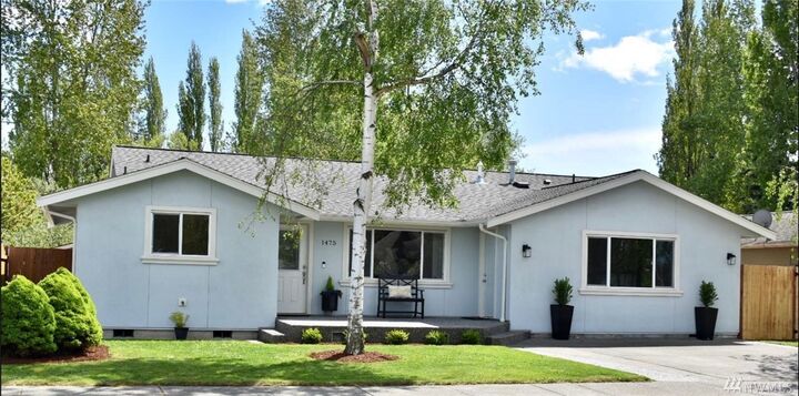 Property Photo:  1475 St Helens Lane  WA 98248 