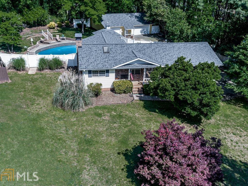 Property Photo:  190 Eagle Court  GA 30188 