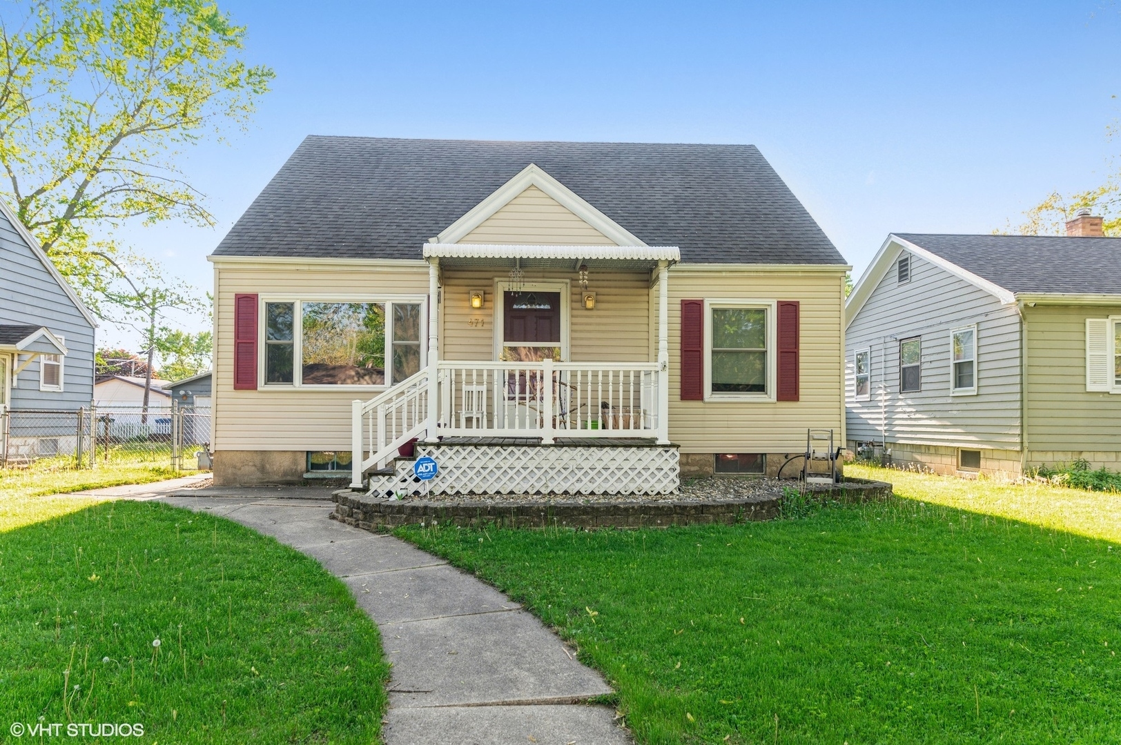 Property Photo:  471 S Center Avenue  IL 60915 