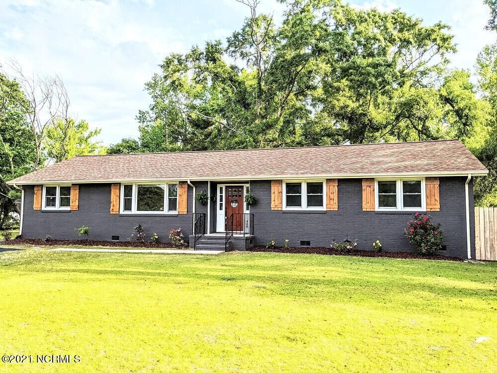 Property Photo:  1000 Hendricks Avenue  NC 28540 