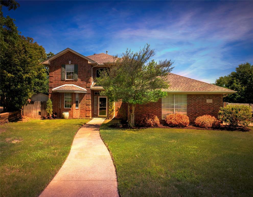 Photo de la propriété:  1255 Stonehill Court  TX 76060 