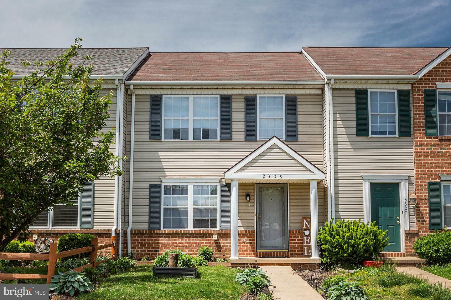 Property Photo: 2309 Morris Drive PA 17520