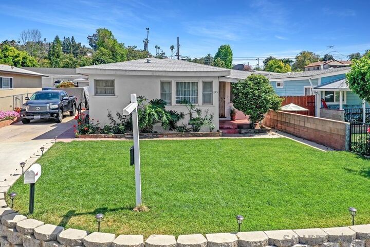 Property Photo: 935 E. 3rd Ave. CA 92025