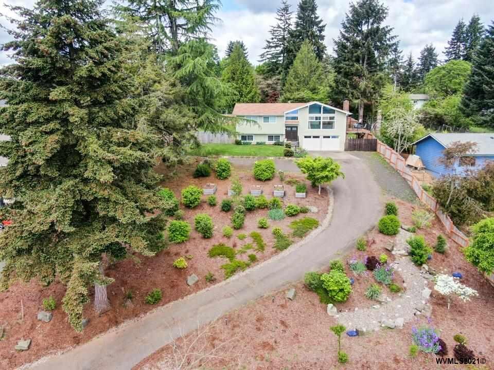 Property Photo: 478 Benton View Dr OR 97370