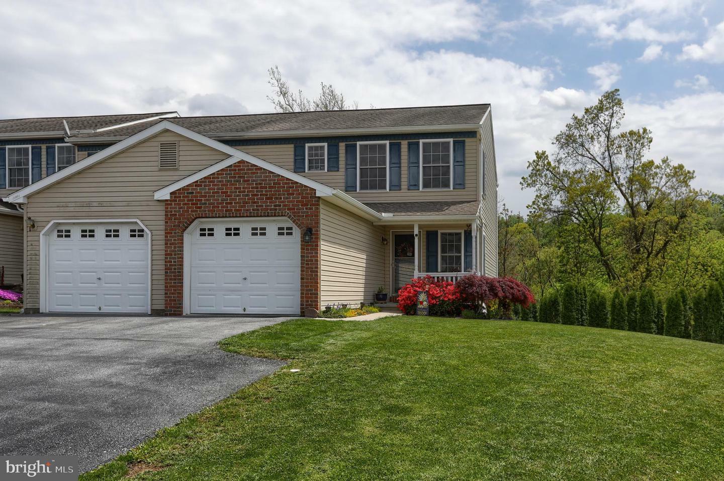 Property Photo: 353 Swatara Creek Drive PA 17038