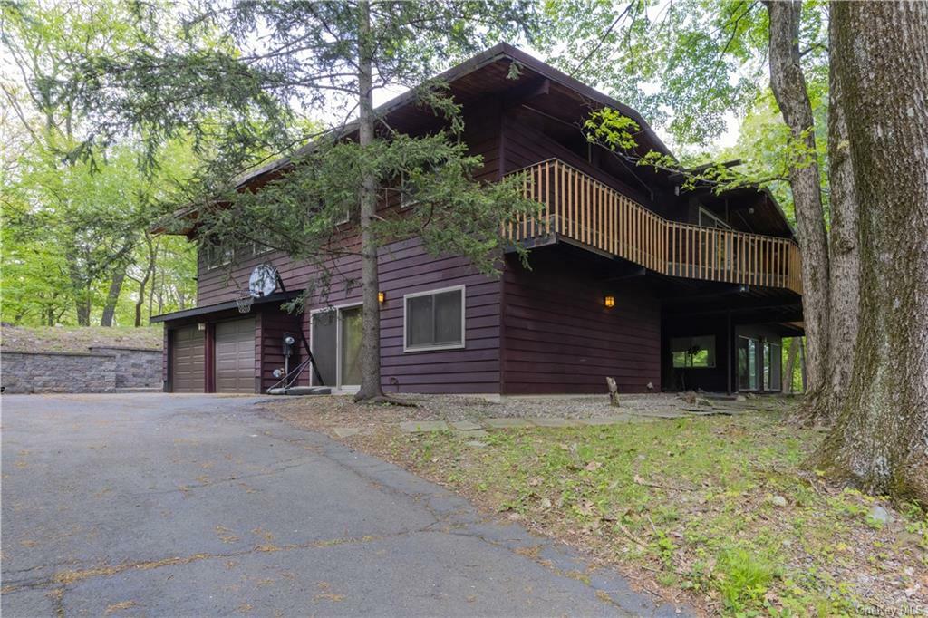 Property Photo: 19 Doe Drive NY 10901