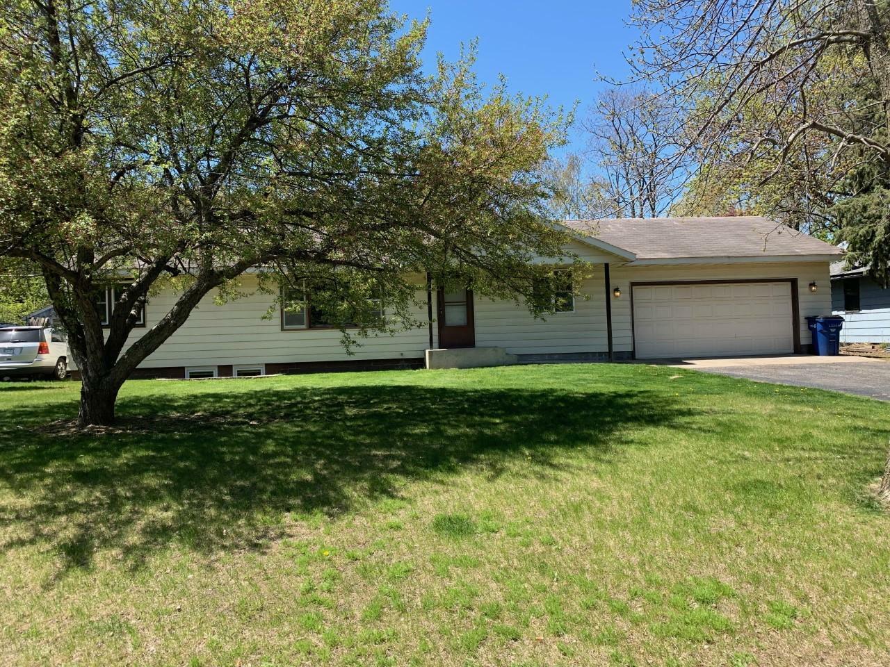 Property Photo:  1511 Washington Memorial Drive  MN 56301 