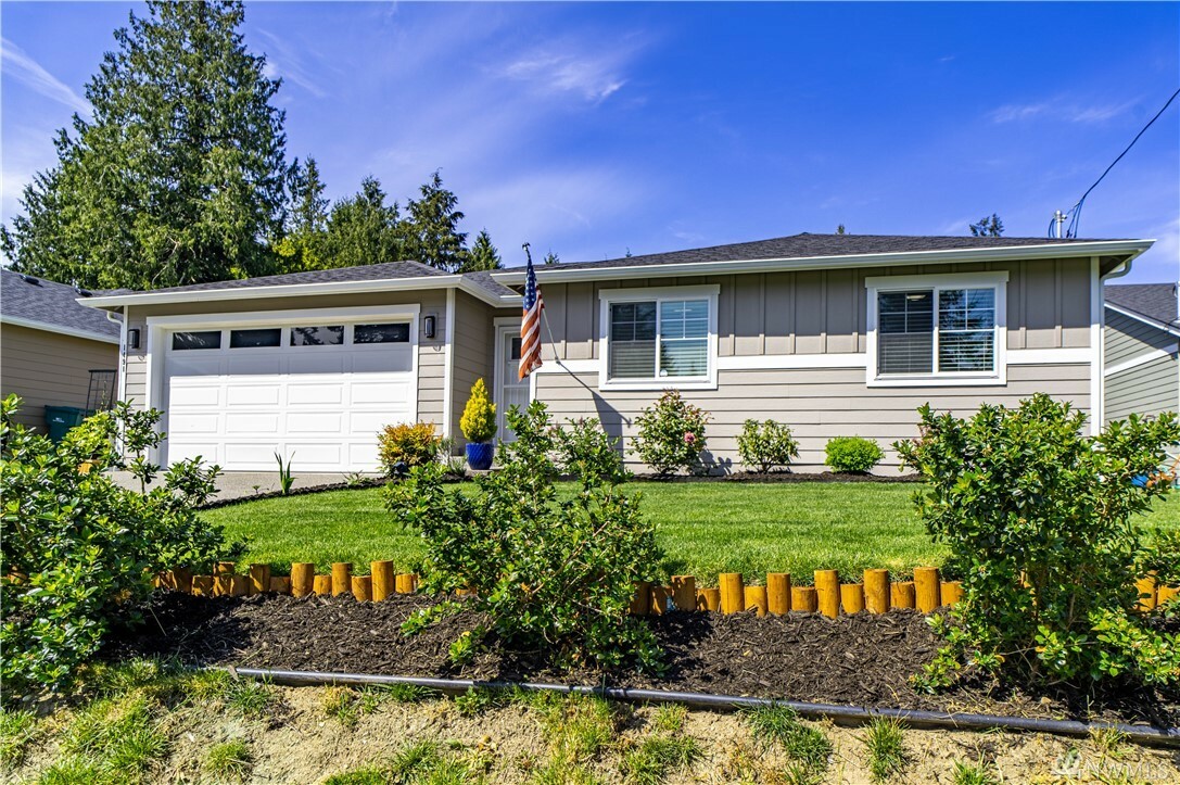 Property Photo: 1491 Shuksan Dr WA 98282