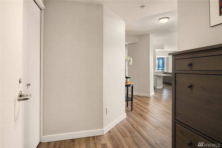 Property Photo:  1415 2nd Ave 1109  WA 98101 