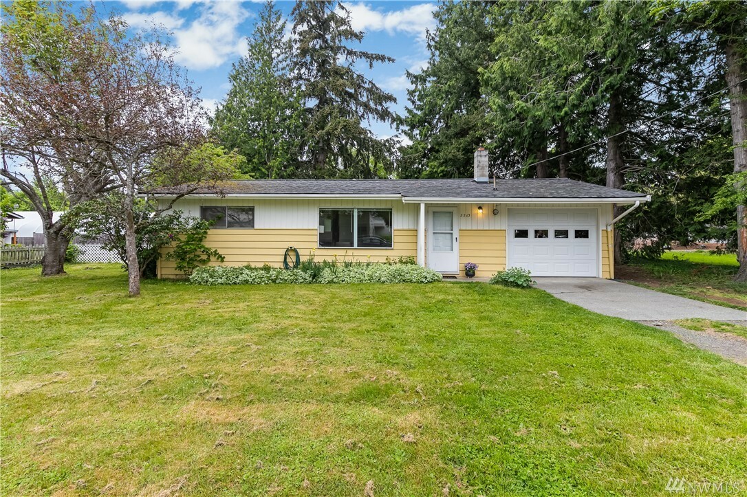 3213 Pinewood Ave  Bellingham WA 98225 photo