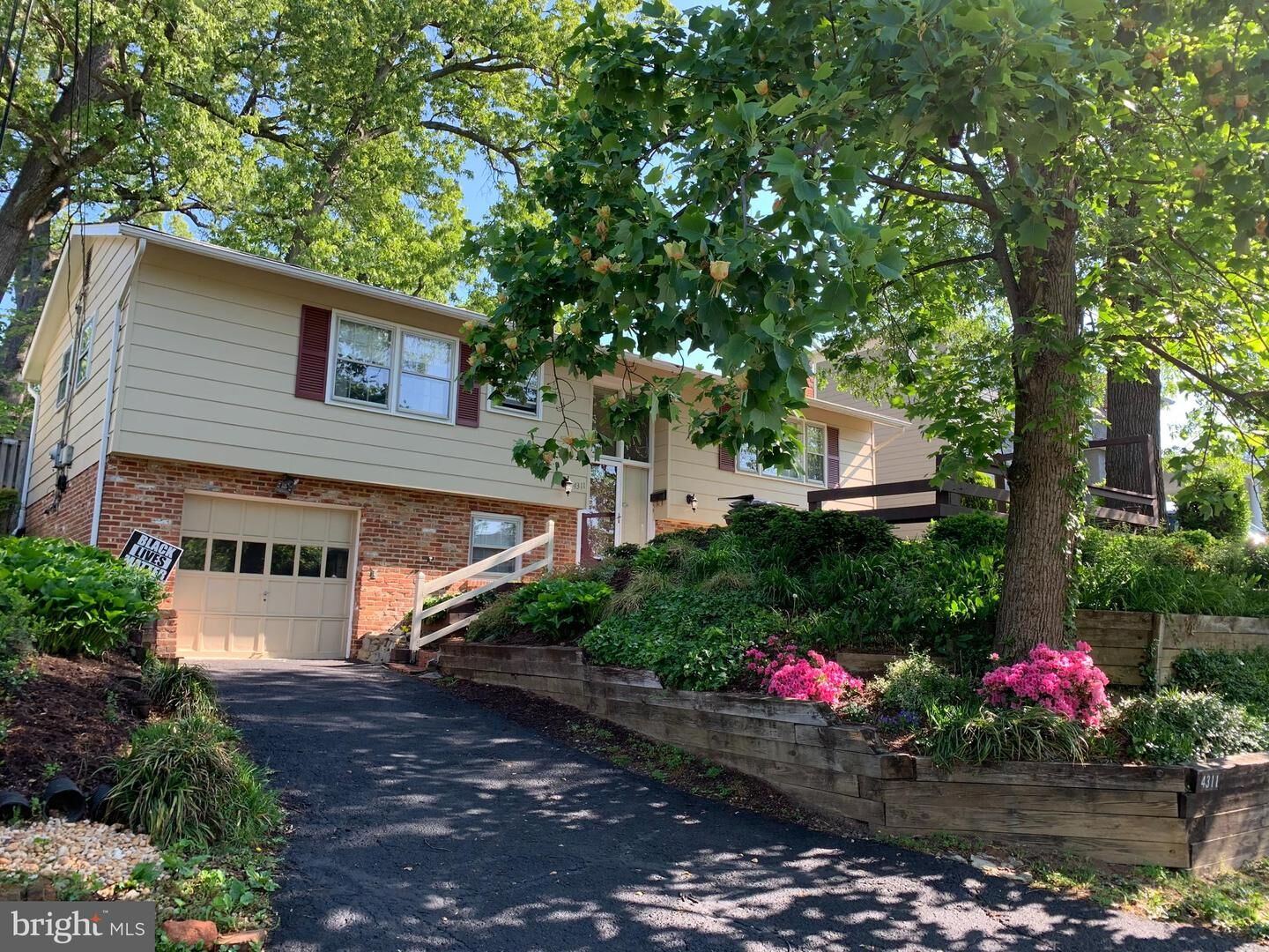 Property Photo:  4311 17th Street N  VA 22207 