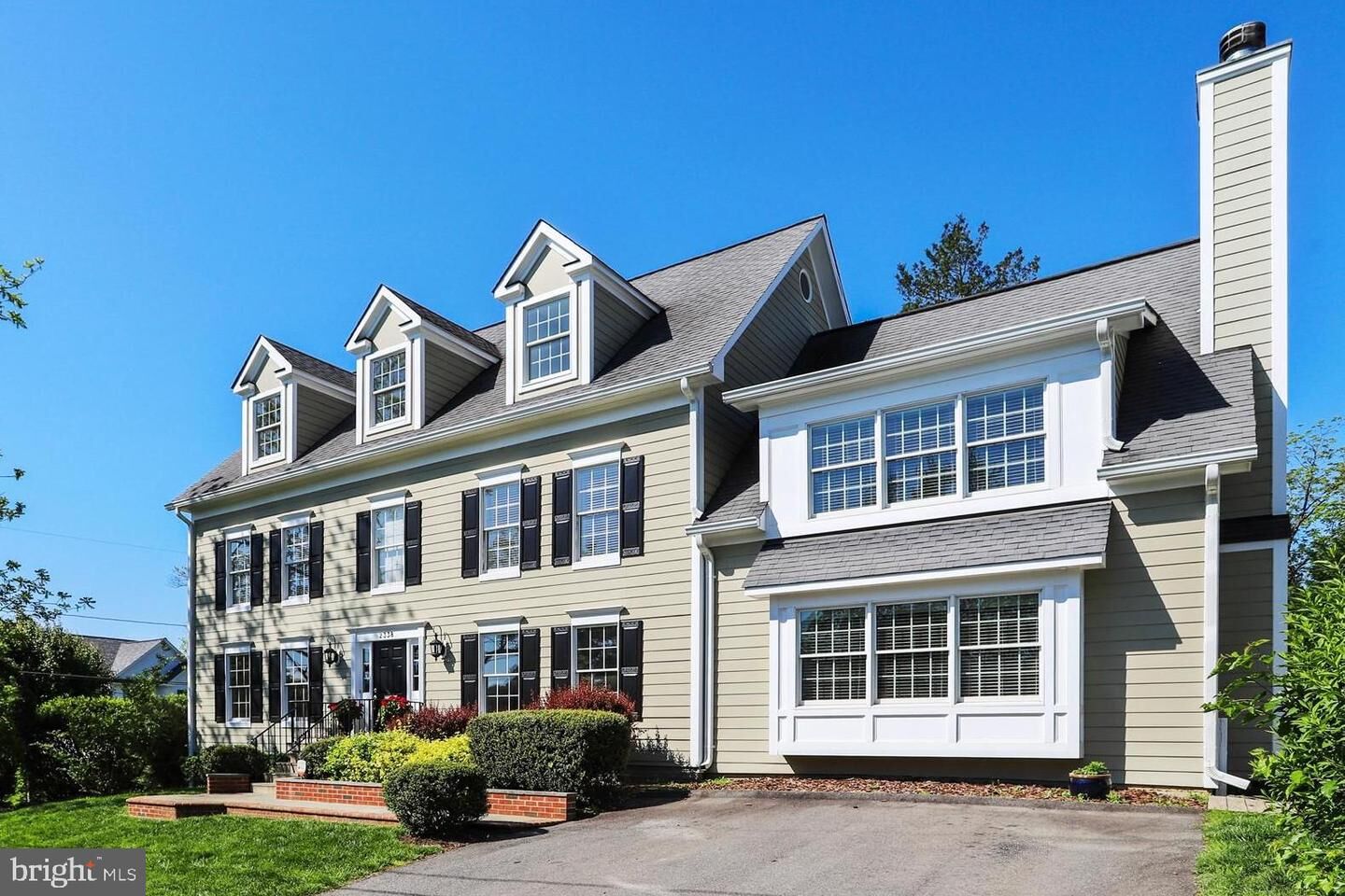 Property Photo:  2338 Walnut Street  VA 22046 