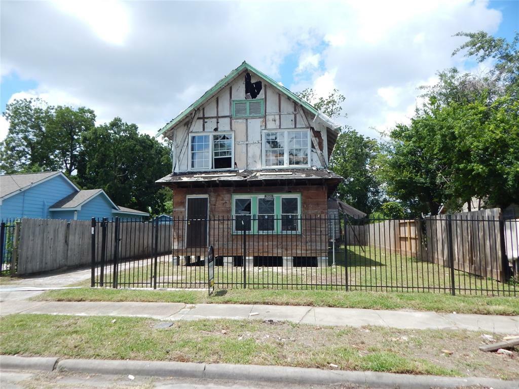 5109 Farmer Street  Houston TX 77020 photo