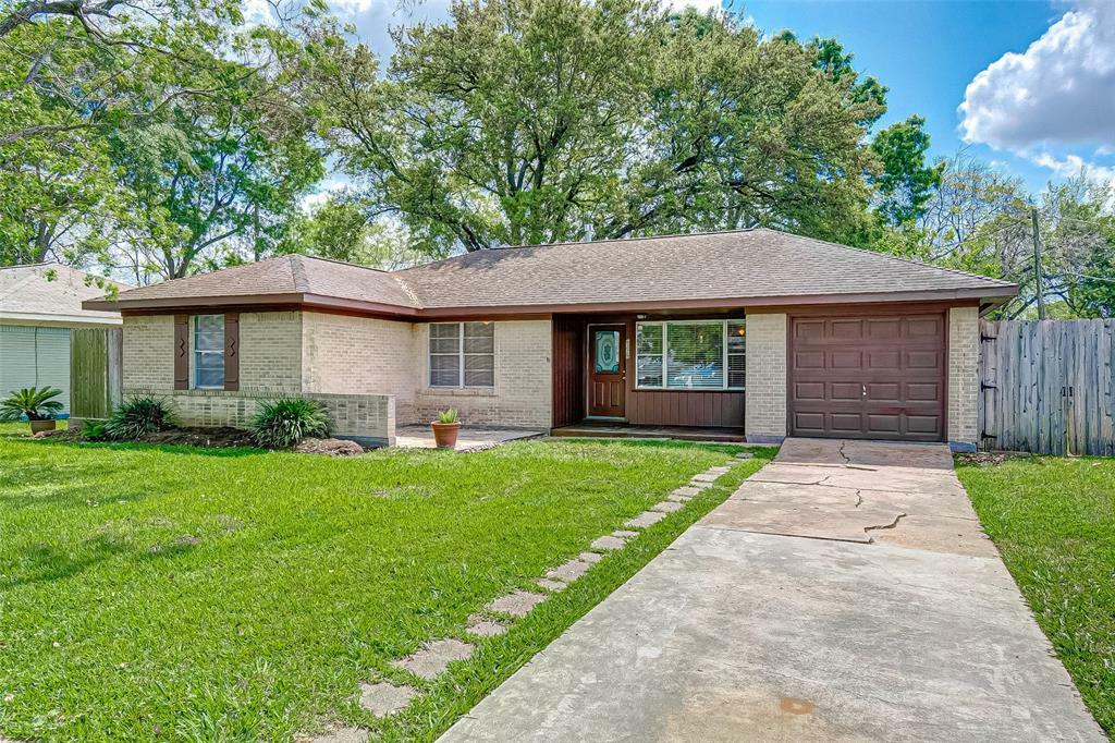 6229 Tanager Street  Houston TX 77074 photo