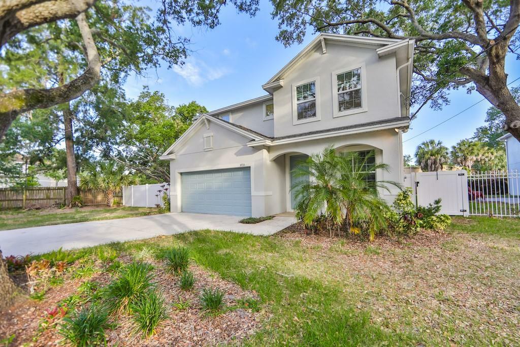 Property Photo:  3733 W Elrod Avenue  FL 33611 