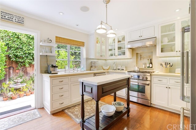 Property Photo: 5107 Colfax Avenue CA 91601