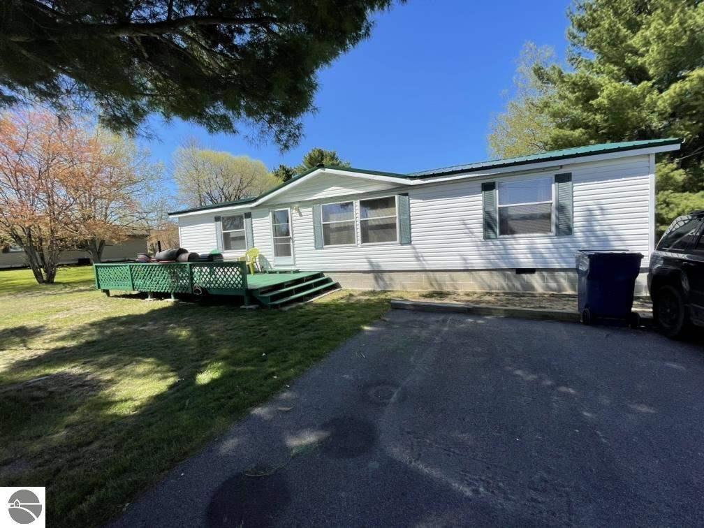 335 Ponemah Trail  Buckley MI 49620 photo